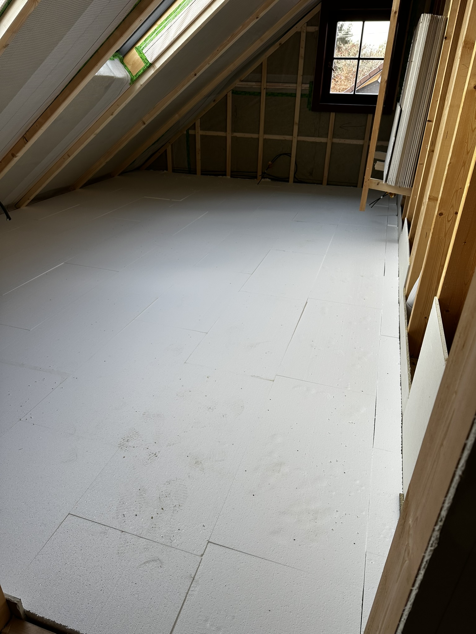 Realizace pokládky polystyrenu